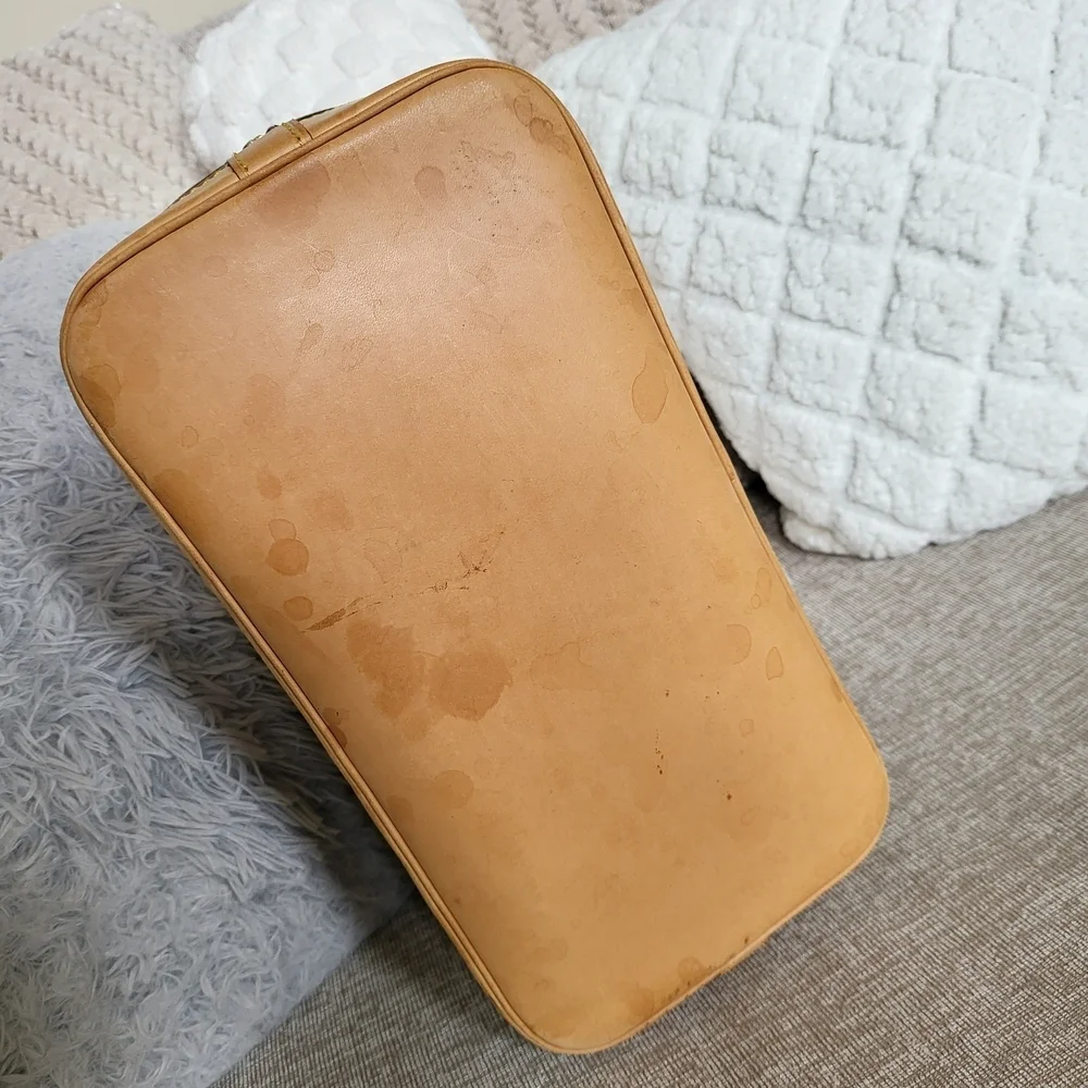 Authentic Louis Vuitton Monogram Alma PM Hand Bag..